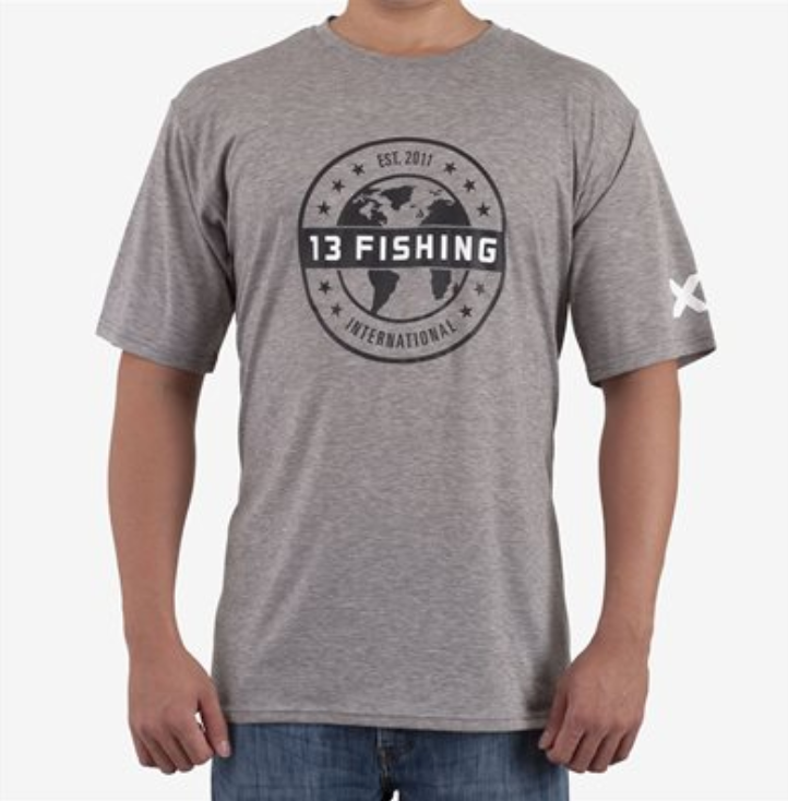  I'm Silently Judging Your Ice Fishing Skills - Ice Fisherman  T-Shirt : Clothing, Shoes & Jewelry